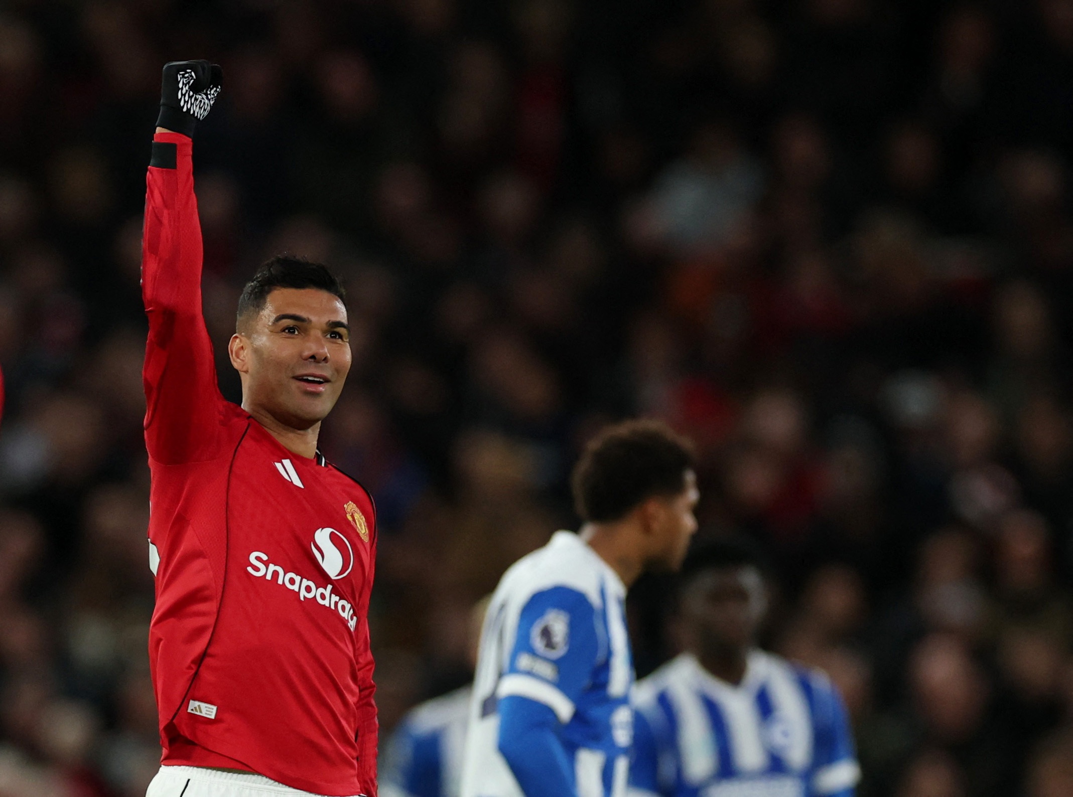 国安1-1申花全场数据：射门12-6，射正3-1，控球48%-52%